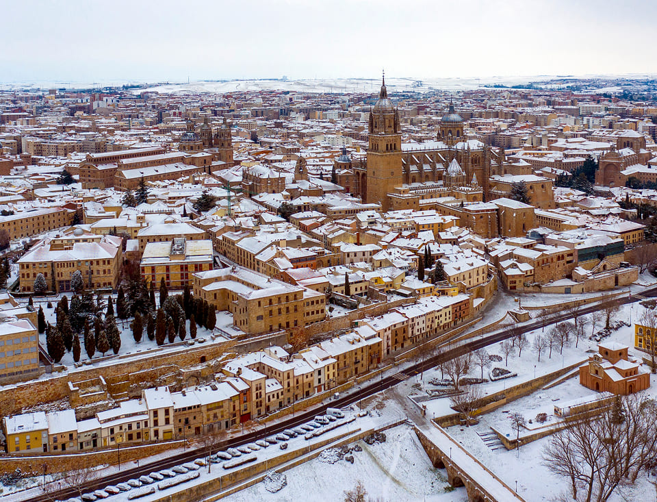 Turismo y promoción institucional
